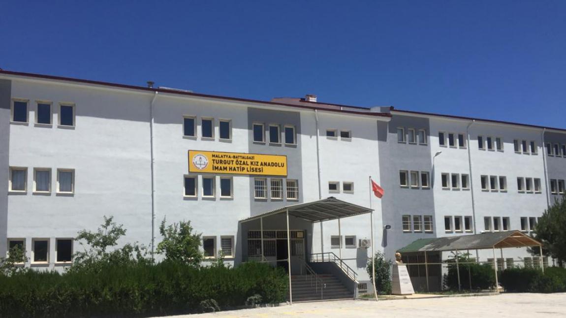 Turgut Özal Kız Anadolu İmam Hatip Lisesi Fotoğrafı